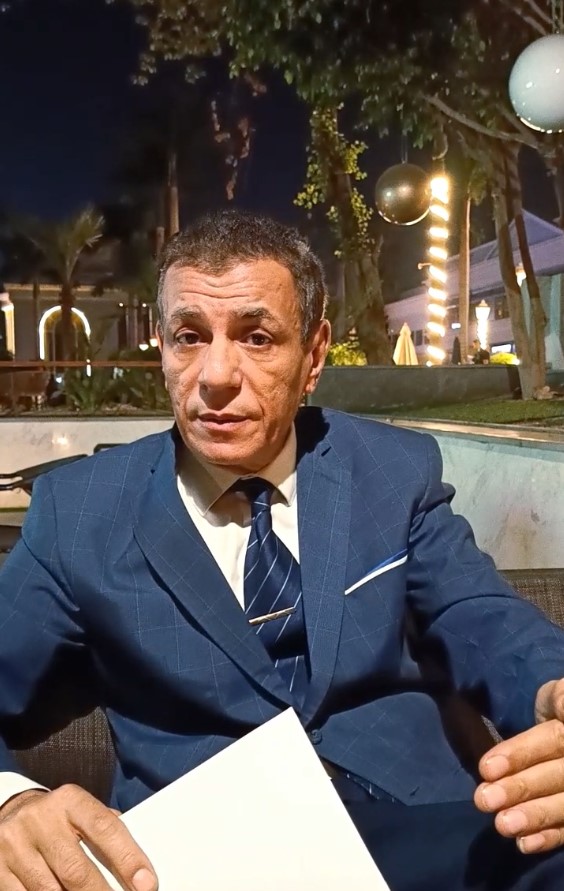 اللواء أيمن سيد الأهل مستشار ومدرب الأمن والسلامة يوضح متي تنتقل من التدريب المهني الاساسي لمرحلة التدريب القيادي